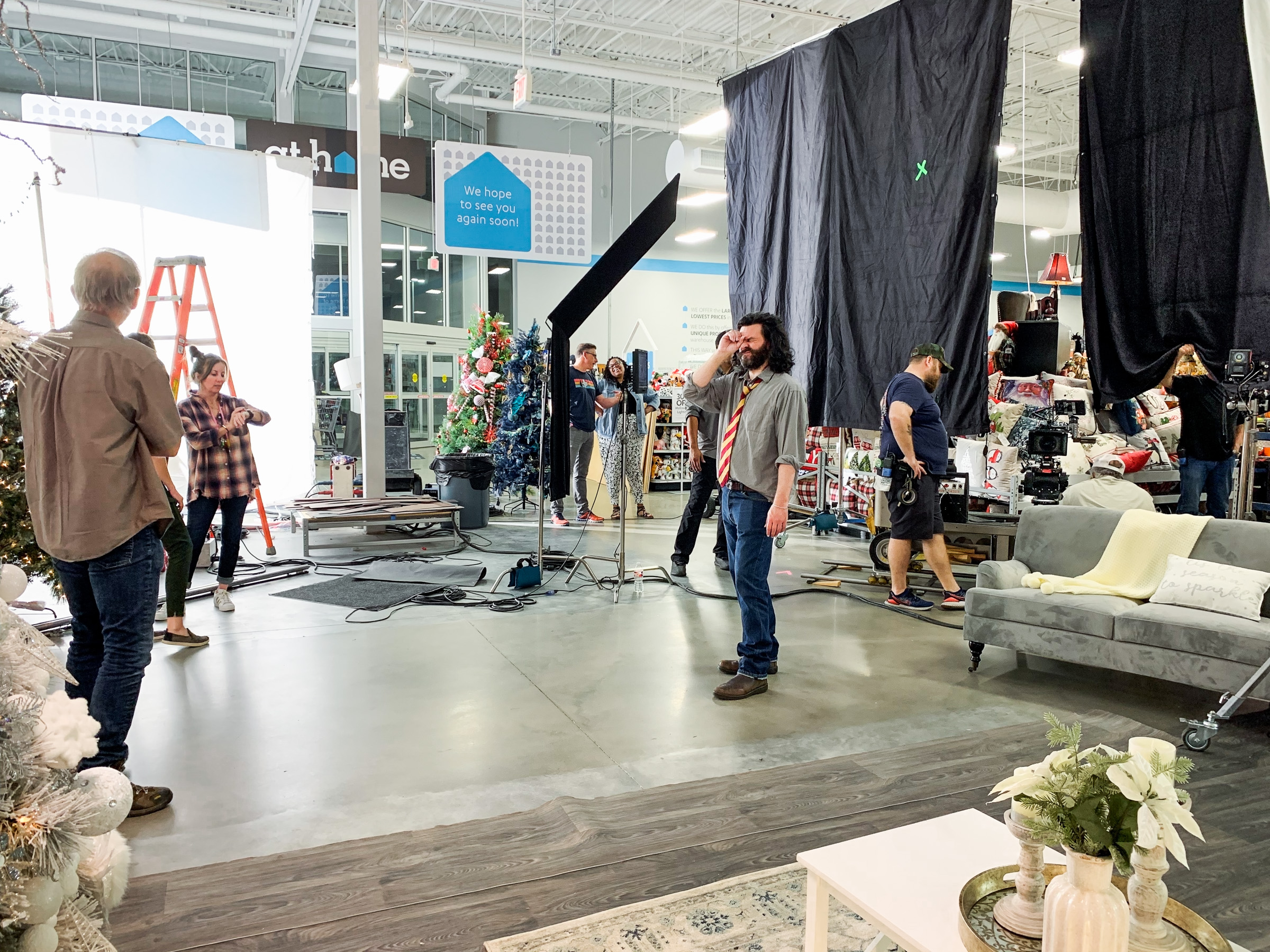 KNSAW-Katrine-Naleid-Stephen-Austin-Welch-At-Home-sleigh-the-season-bts-behind-the-scenes-001